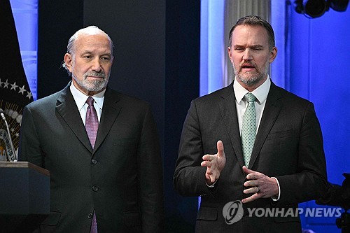 러트닉 상무장관과 그리어 무역 대표