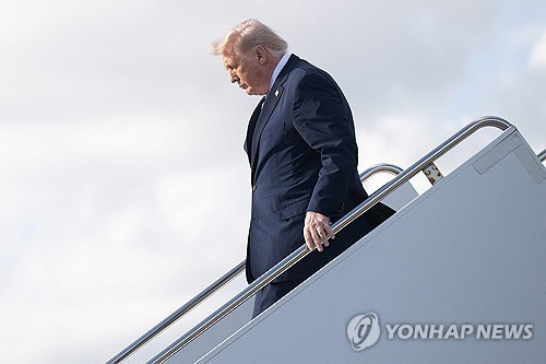 트럼프, 이란 발전소 폭격 보류…이란과 '전쟁해소 협상' 돌입