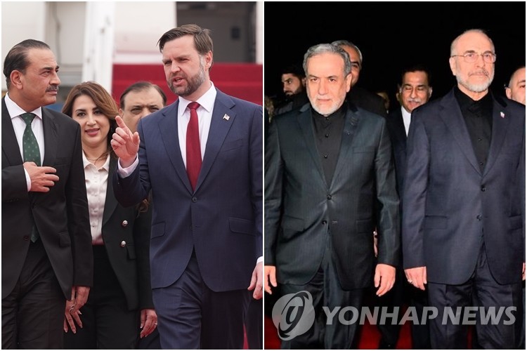 미국 대표단(왼쪽)과 이란 대표단