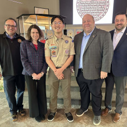 새론 거주 강지호 학생, 이글 스카우트 올라...비결은?