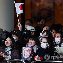 비세습·첫 여총리 다카이치에 열광…젊은세대선 '사나카쓰' 열풍
