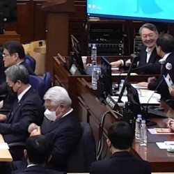 특검 '내란' 尹 전 대통령에 사형 구형…"전두환보다 더 엄히 단죄"