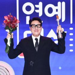 올해 SBS 연예대상은 이상민…"SBS에 제 모든 삶 담겨 있어"