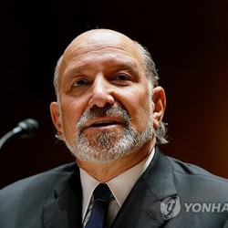 '엡스타인 의혹' 휘말린 美상무 "3차례 만났지만 잘못한일 없다"