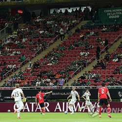 [월드컵] 한산한 관중석…FIFA 비싼 티켓값 역풍 맞나