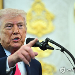 트럼프 "이란과 곧 합의안되면 하르그섬·발전소 폭파하고 끝낼것"
