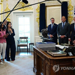 트럼프 "이란과 합의불발시 타격한 뒤 고농축우라늄 회수"
