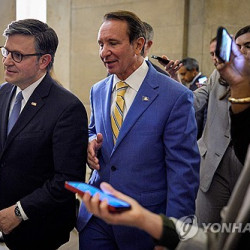 공화당, 반란표 늘자 '트럼프 전쟁 제동' 결의안 기습 취소