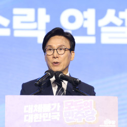 '18년 광야생활' 김민석, 총리 이어 與대표로…2030 대망론도 시선