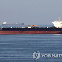 이란, '호르무즈 통행료' 징수 계획안 승인…美 "용납 못해"