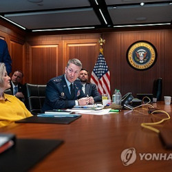 백악관 상황실 회의 녹음·유출됐나…NYT기자들 신간 파장 예고