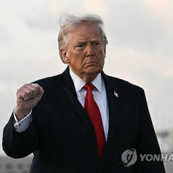 트럼프 "미군, 호르무즈 봉쇄절차 즉각시작"…이란에 맞서 逆봉쇄