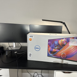 Dell 27인치 4K 모니터