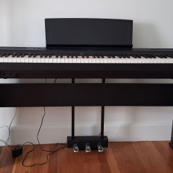 YAMAHA P-125 Digital Piano