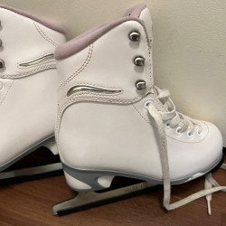 Jackson SoftSkate Figure Skates Kid Size 1