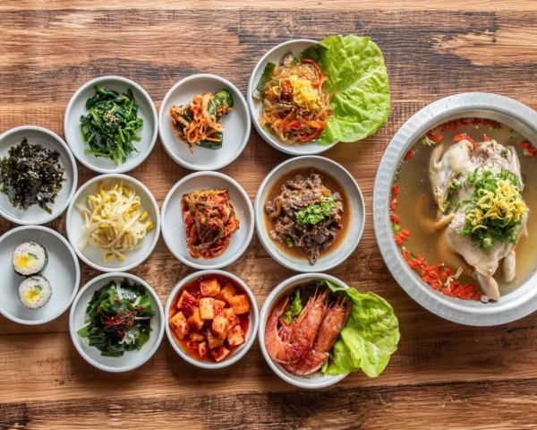 여름에도 생각나는 따뜻한 국물, 탕 전문 보스톤 한식당